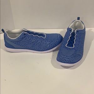 NWOT Women’s sneakers